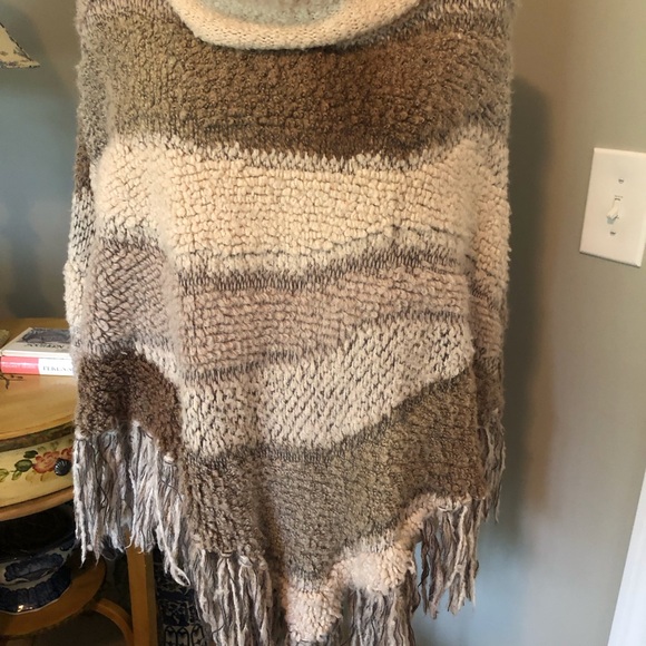 INC. brand sweater poncho - Picture 4 of 8